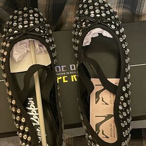 Cape Robbin Black Studded Elastic-Strap Ballet Flats